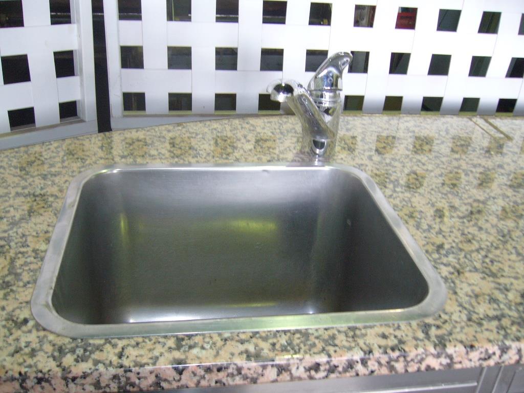 Bar frigorific cu 4 usi